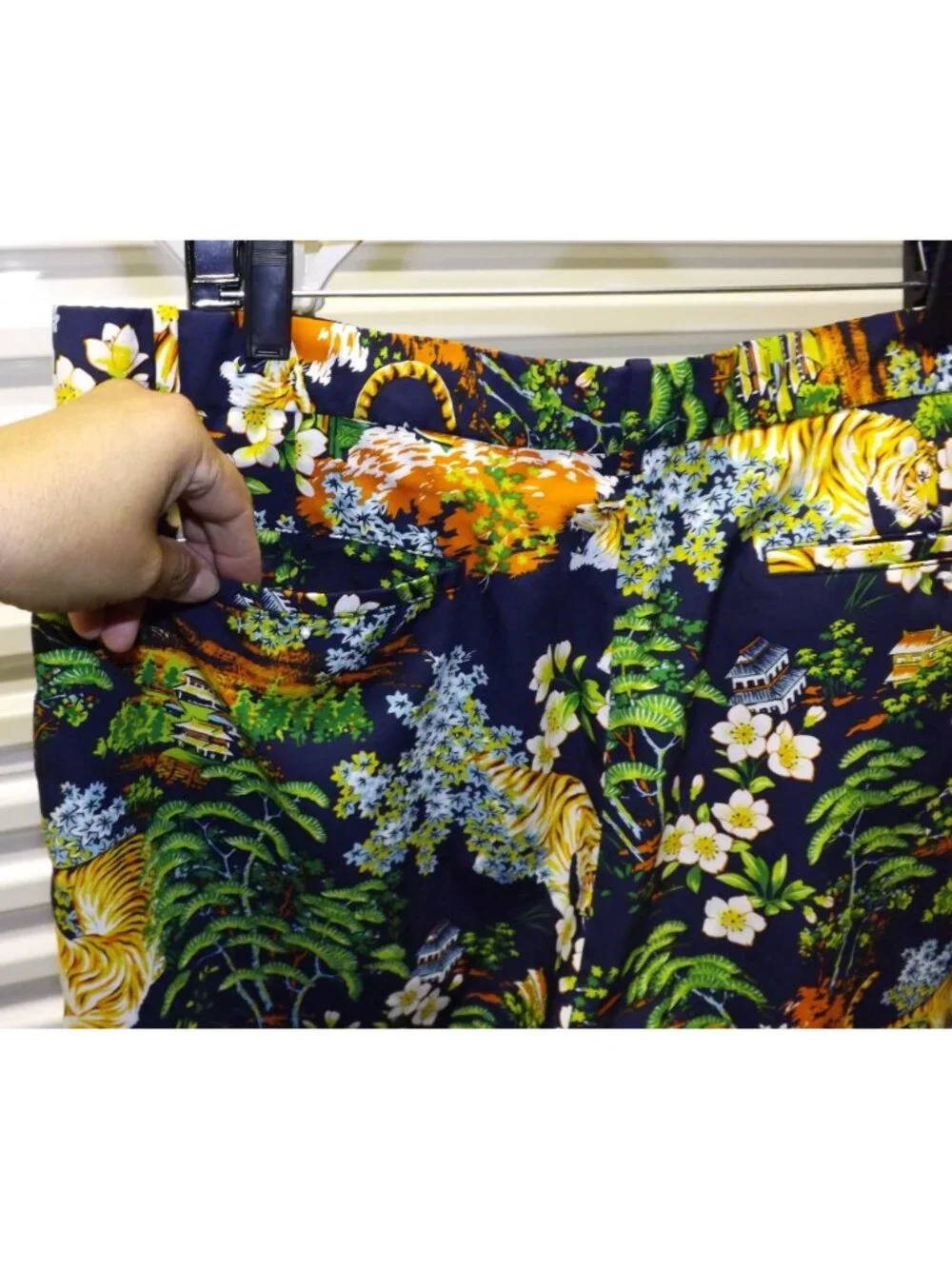Ralph Lauren RLX Mens Tiger Floral Polo Golf Shorts Size 40 Polyester Multicolor